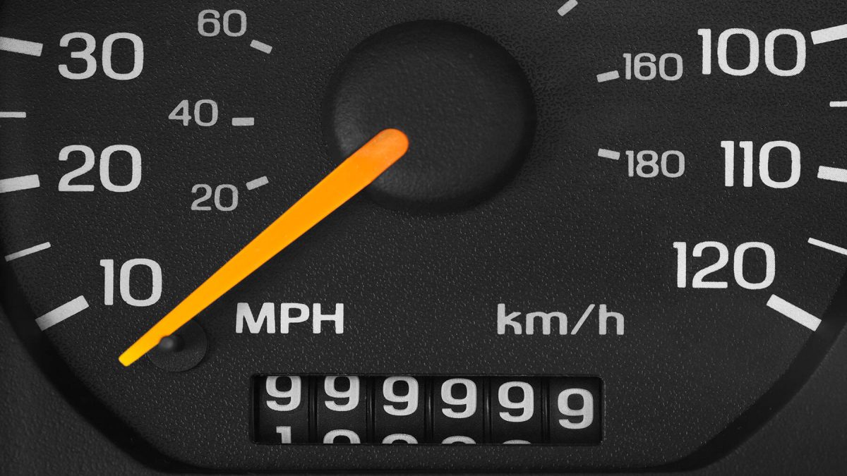 How Many Kilometers Should a Second-Hand Car Have? A Detailed Guide to Buying a Used Car Based on Mileage and Maintenance