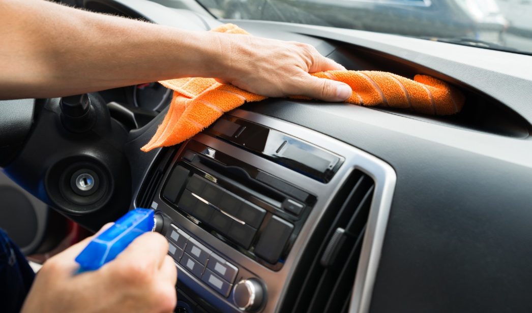 Los mejores 10 consejos para limpiar mejor nuestro coche 