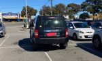 ¿Qué pasa cuando un coche ‘okupa’ varias plazas en un aparcamiento?