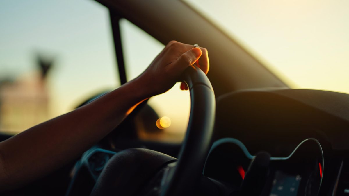 Fichamos el parasol más vendido de  para aparcar en la calle sin  miedo a que queme el volante