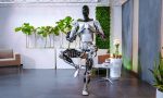 Los robots de Tesla avanzan a pasos agigantados: ahora hacen yoga