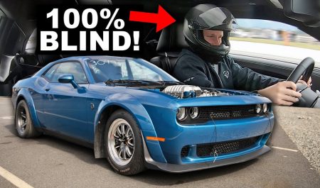 Un hombre ciego alcanza con un Dodge Challenger SRT Hellcat los 120 km/h