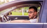 ¿Es obligatorio llevar gafas de repuesto en el coche?