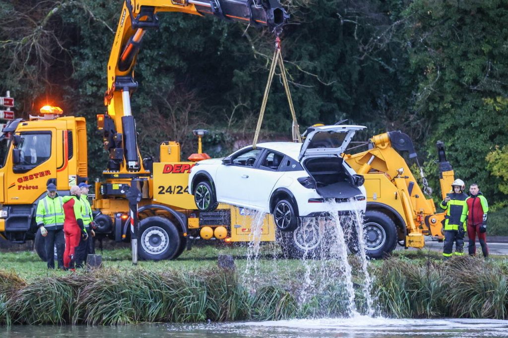 Un accidente en un río desvela la imagen del nuevo Lancia Ypsilon