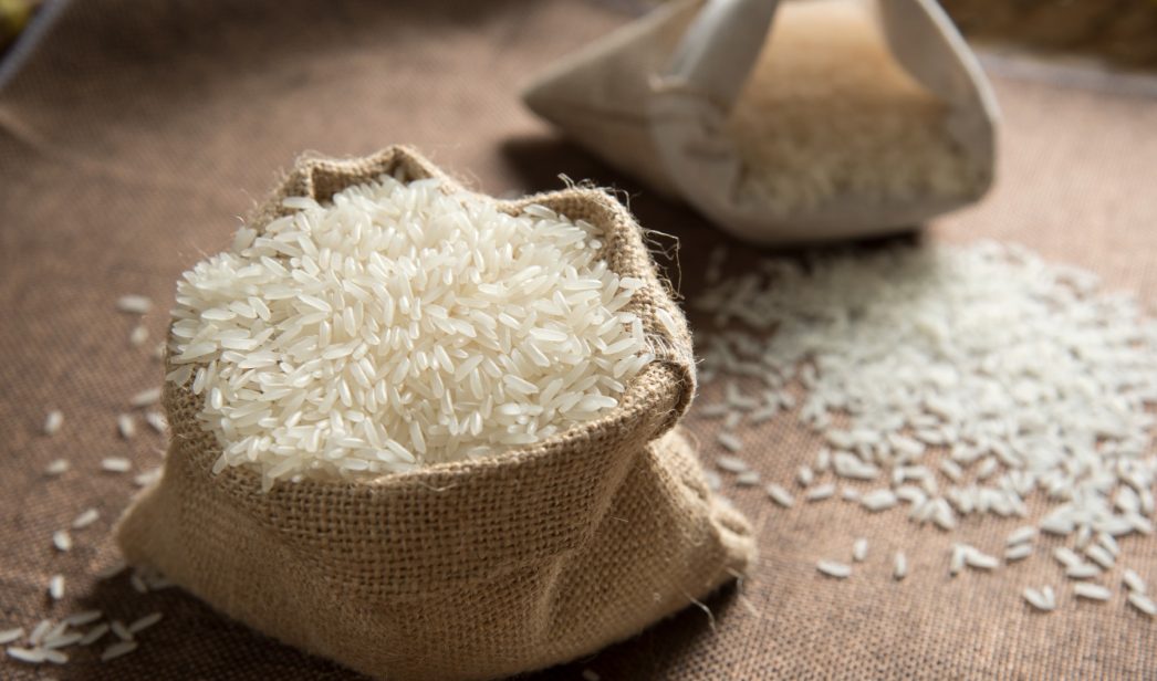Absorbe la humedad de tu casa con arroz
