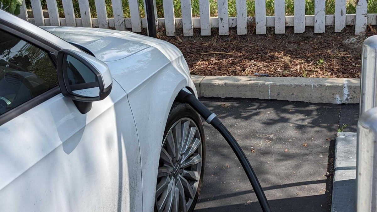 Los coches eléctricos 'desaparecen' antes de la carretera: el curioso ...