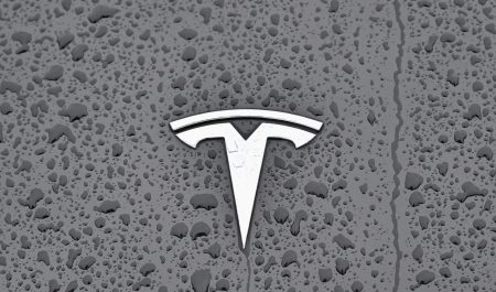 logo tesla