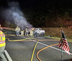 agua incendio coche eléctrico
