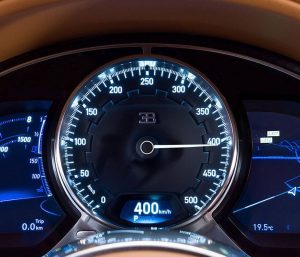 Bugatti Chiron Cuentakilómetros