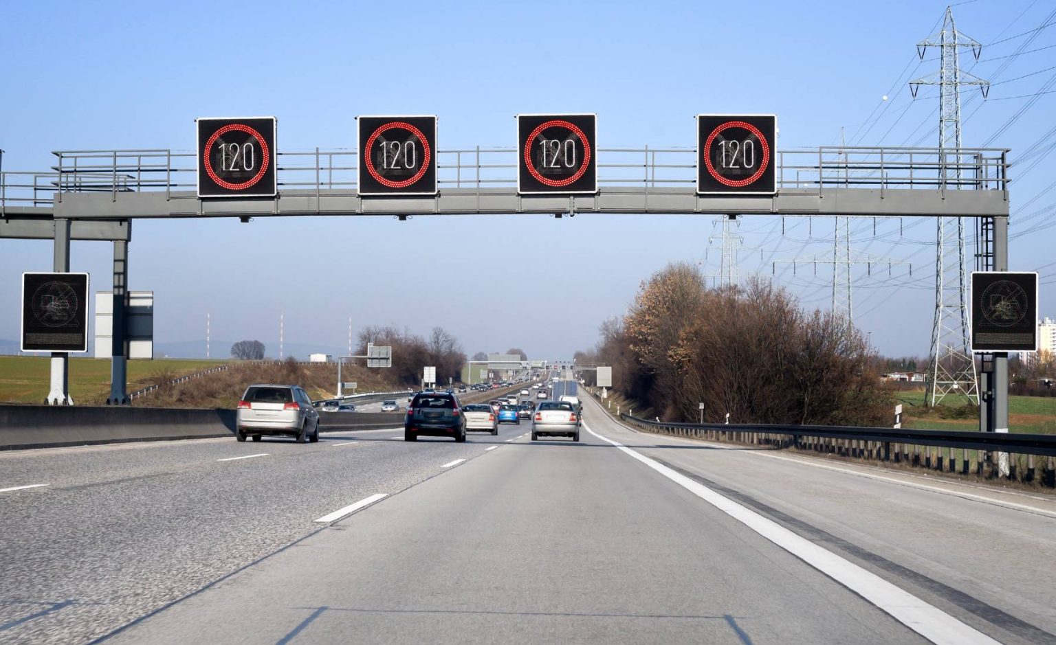 ¿Llega el fin de las ‘autobahn’, las autopistas sin límite de velocidad