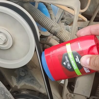 El truco viral del desodorante en barra para quitar este ruido del coche: ¿funciona o es peligroso?