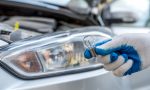 Cómo cambiar las luces de los faros del coche fácilmente 