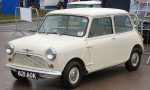 Para los amantes de los coches históricos: el BOE subasta un Mini de hace más de 50 años
