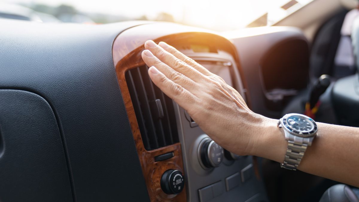 El kit revolucionario para recargar el aire acondicionado del coche: más vale pronto que tarde