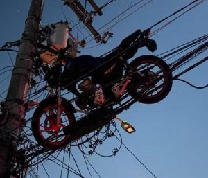 Moto cables eléctricos