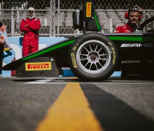 neumáticos F1 coche de calle