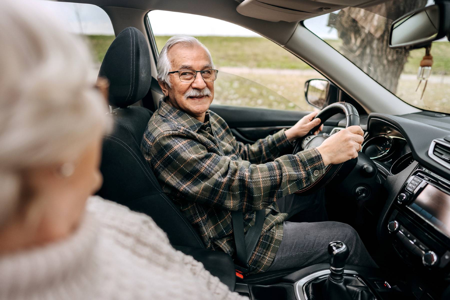 Adiós a conducir: ¿son un peligro en la carretera los conductores mayores de 65 años?