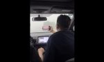La maniobra viral que nadie entiende, pero funciona: así conducen con lluvia en China