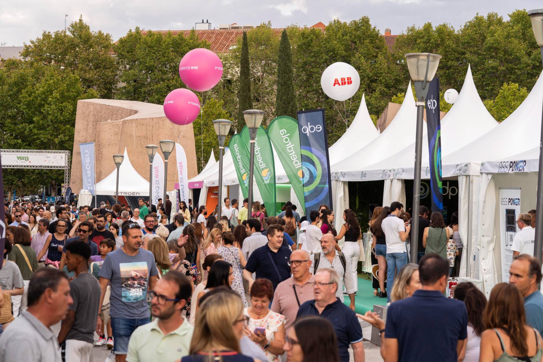 VEM 2024: el gran salón del coche eléctrico regresa a la plaza de Colón de Madrid