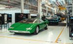 El primer Lamborghini Countach vuelve a la fábrica para una sesión de fotos de lo más especial