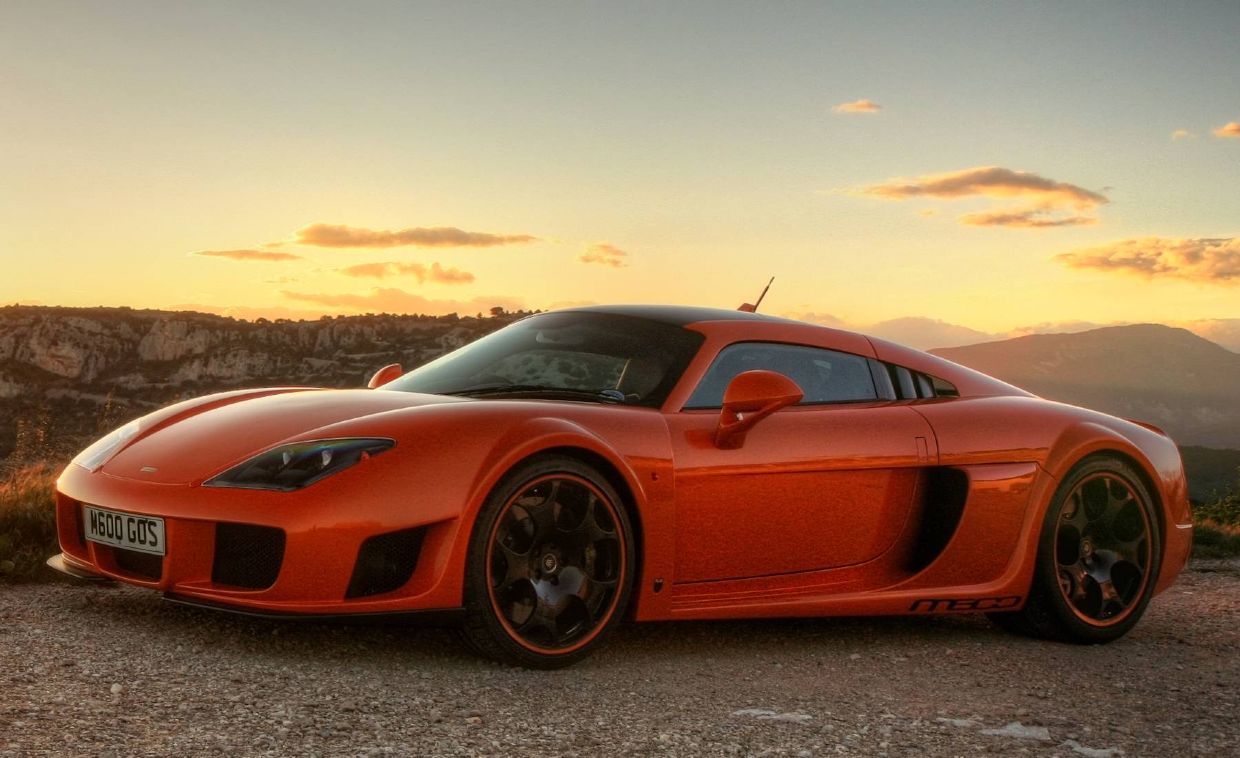 Noble M600