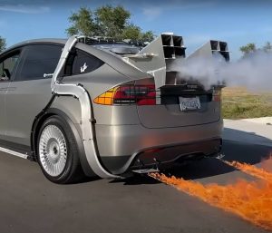 Tesla Regreso al Futuro