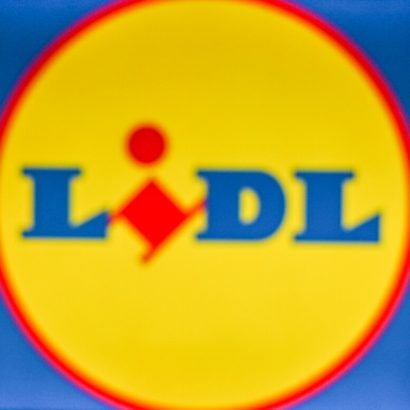 Vuelve el timo dirigido a los aficionados al motor: los supermercados Lidl son el gancho