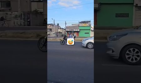 Dos motoristas discuten con un conductor en mitad de una carretera de México y así es como acaban