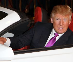 Trump coche eléctrico