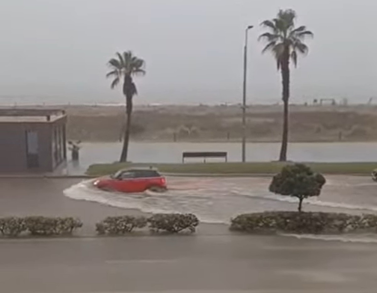 coches cataluña lluvias dana