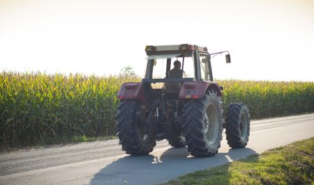 tractor línea continua