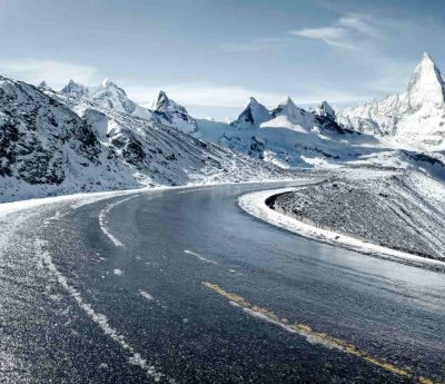 Hielo en la carretera