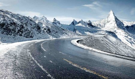 Hielo en la carretera