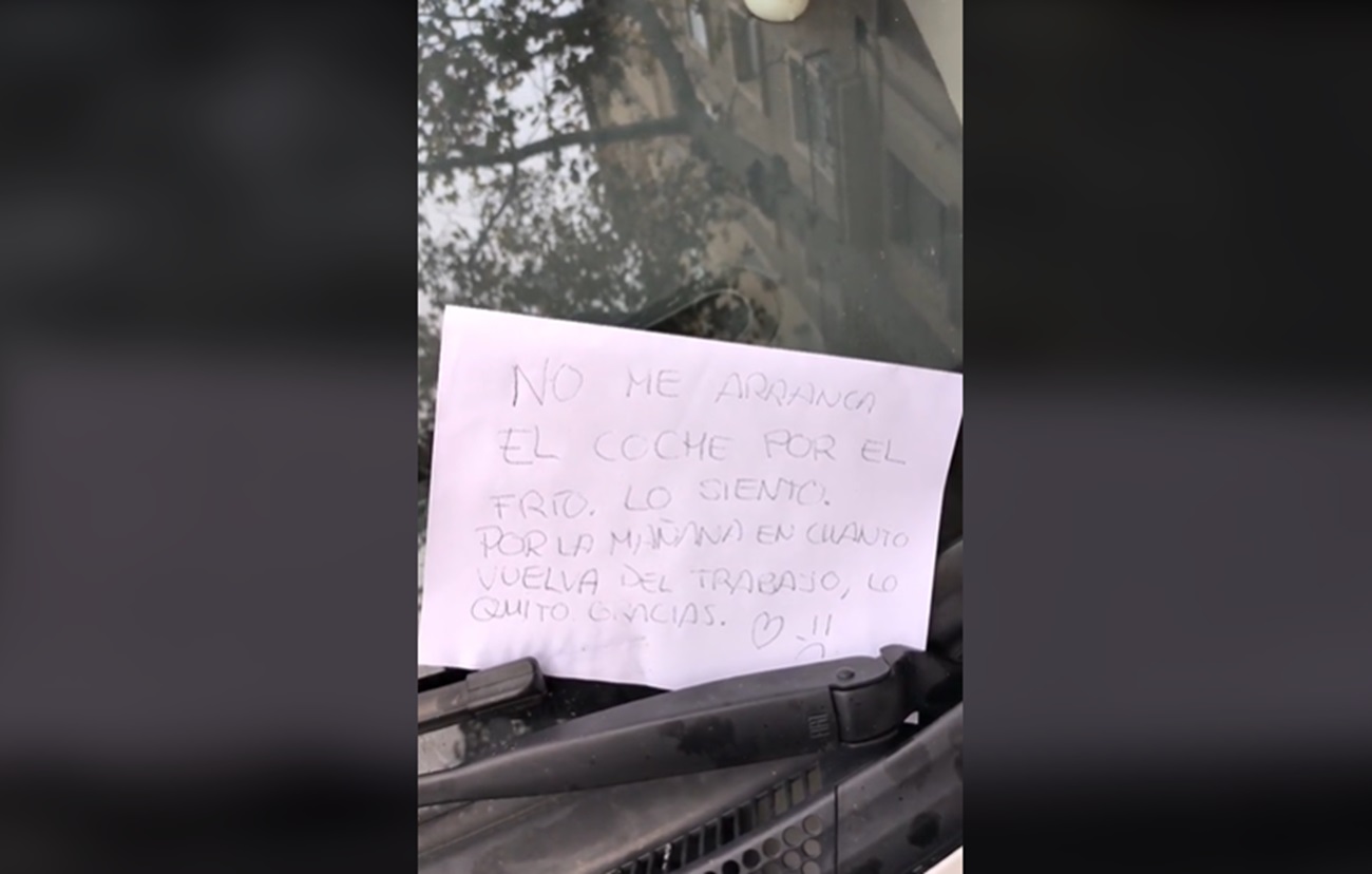 viral cartel parabrisas coche frío