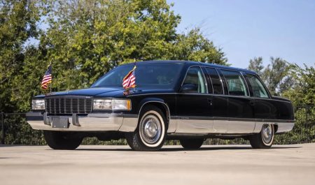 Cadillac Fleetwood Brougham