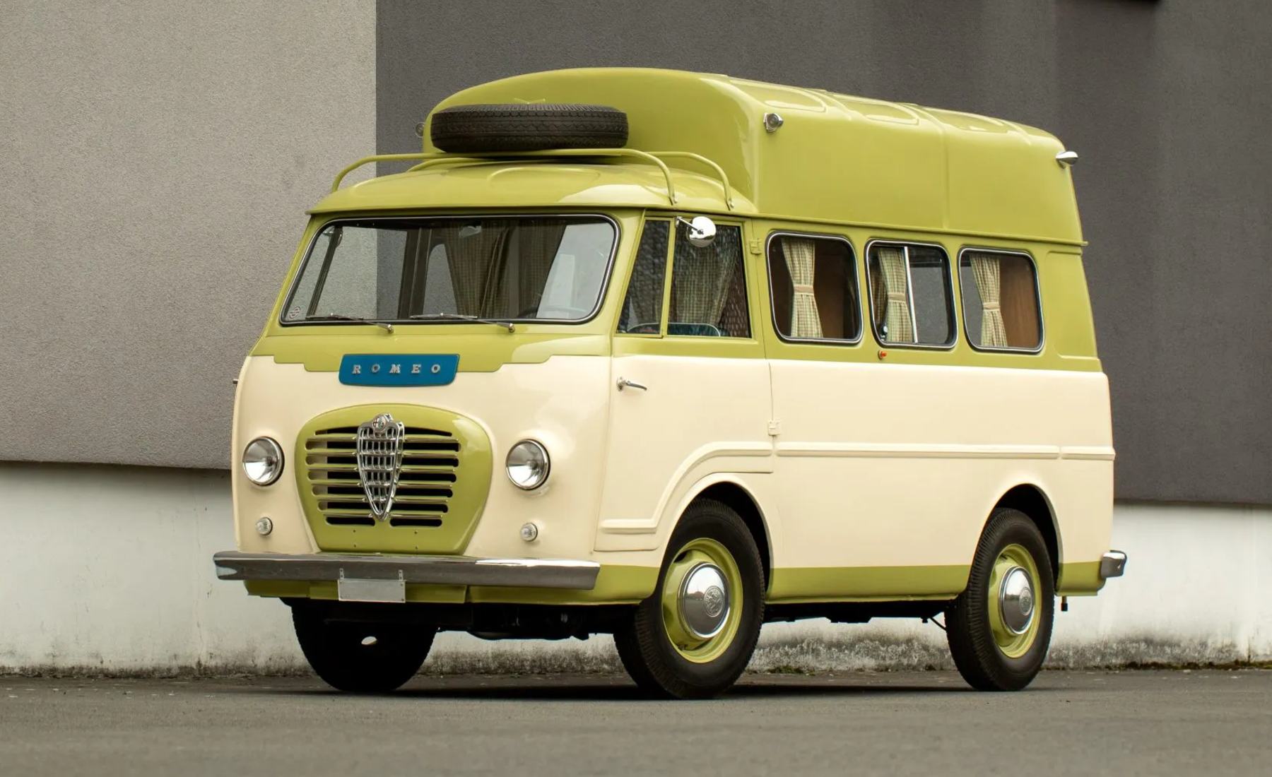 Alfa Romeo T10 Autotutto Camper