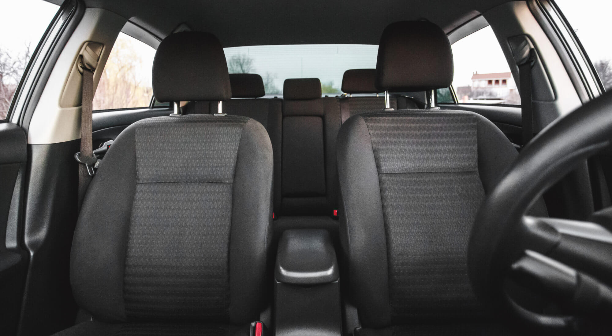 objetos prohibidos interior coche