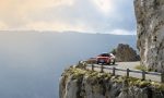 Si quieres grabar tu coche con un dron, esto es todo lo que debes saber