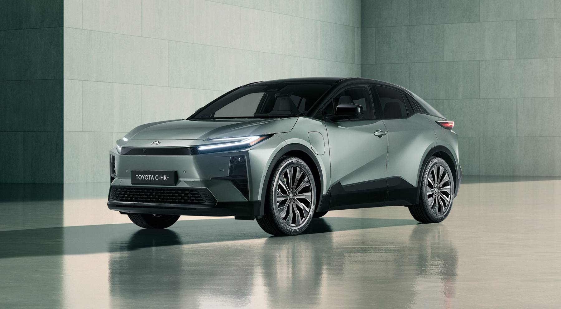 Toyota C-HR+