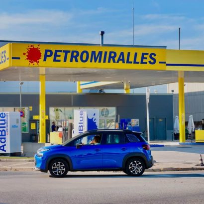 Trabaja en una gasolinera barata y explica por qué los precios son más bajos: uno de los motivos no lo esperaba nadie