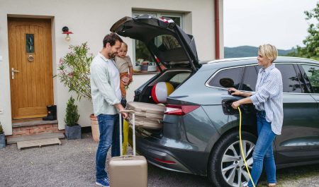 Maletero coche eléctrico