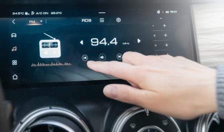 radio afecta bateria coche