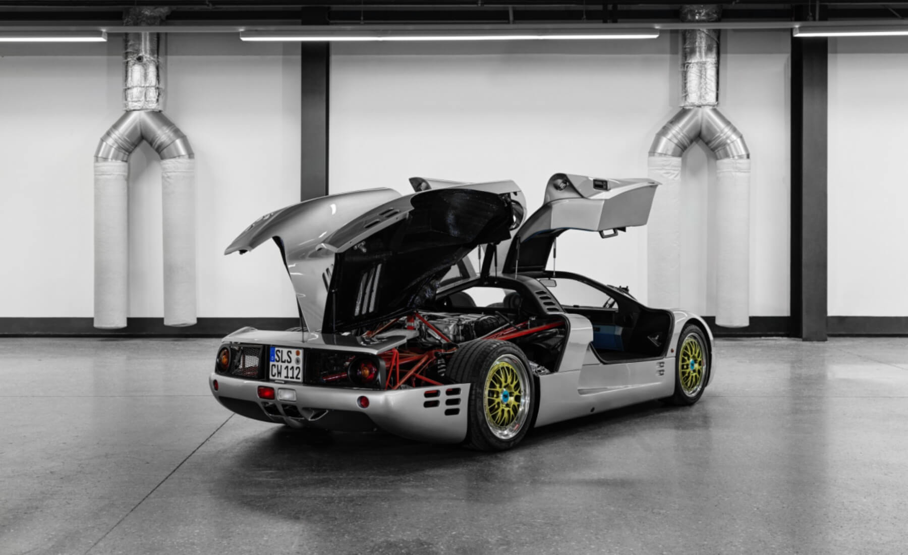 isdera commendatore