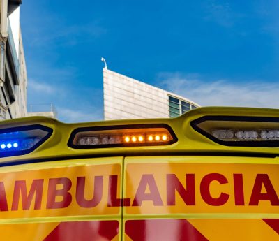 Semáforo rojo ambulancia