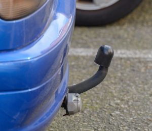 ¿Las estaciones de ITV revisan las bolas de remolque de los coches?