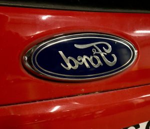 Logo Ford Brat