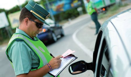 ¿Cuál es la multa que más puntos quita a los conductores españoles?