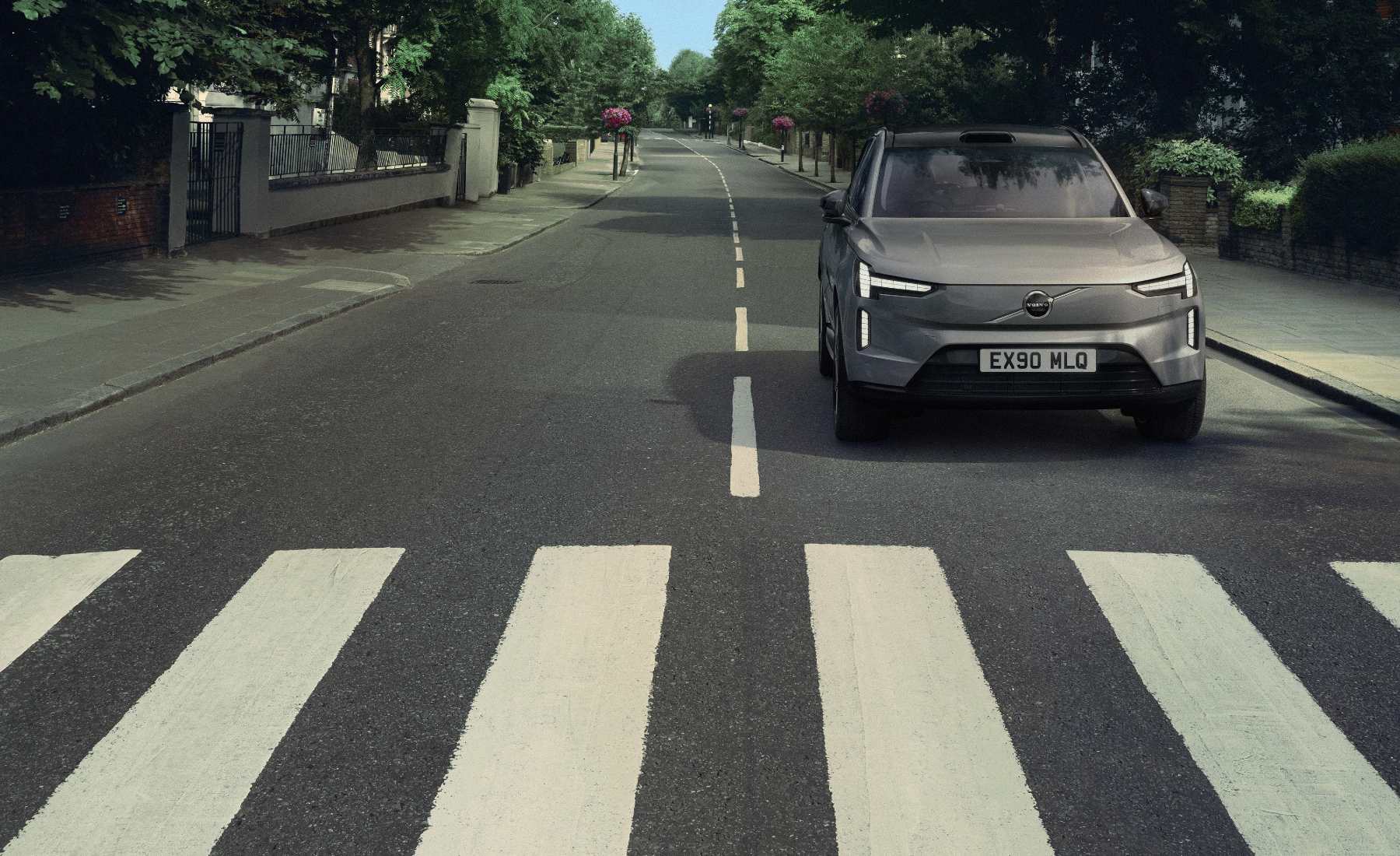 Volvo EX90 Abbey Road