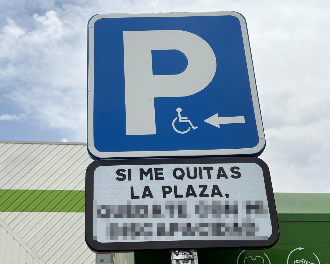 aparcamiento plaza discapacidad leroy merli