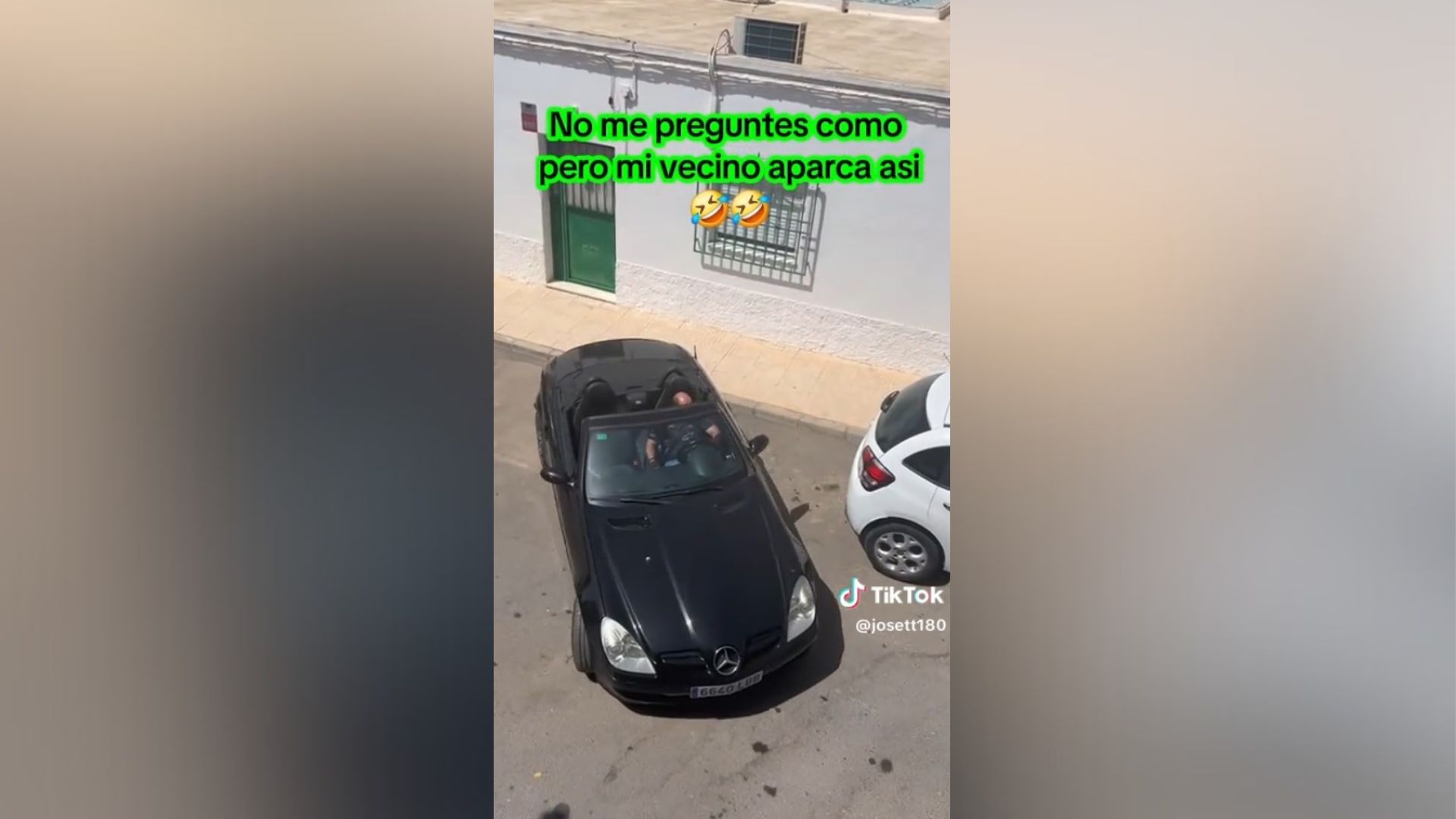 Aparca en sentido contrario